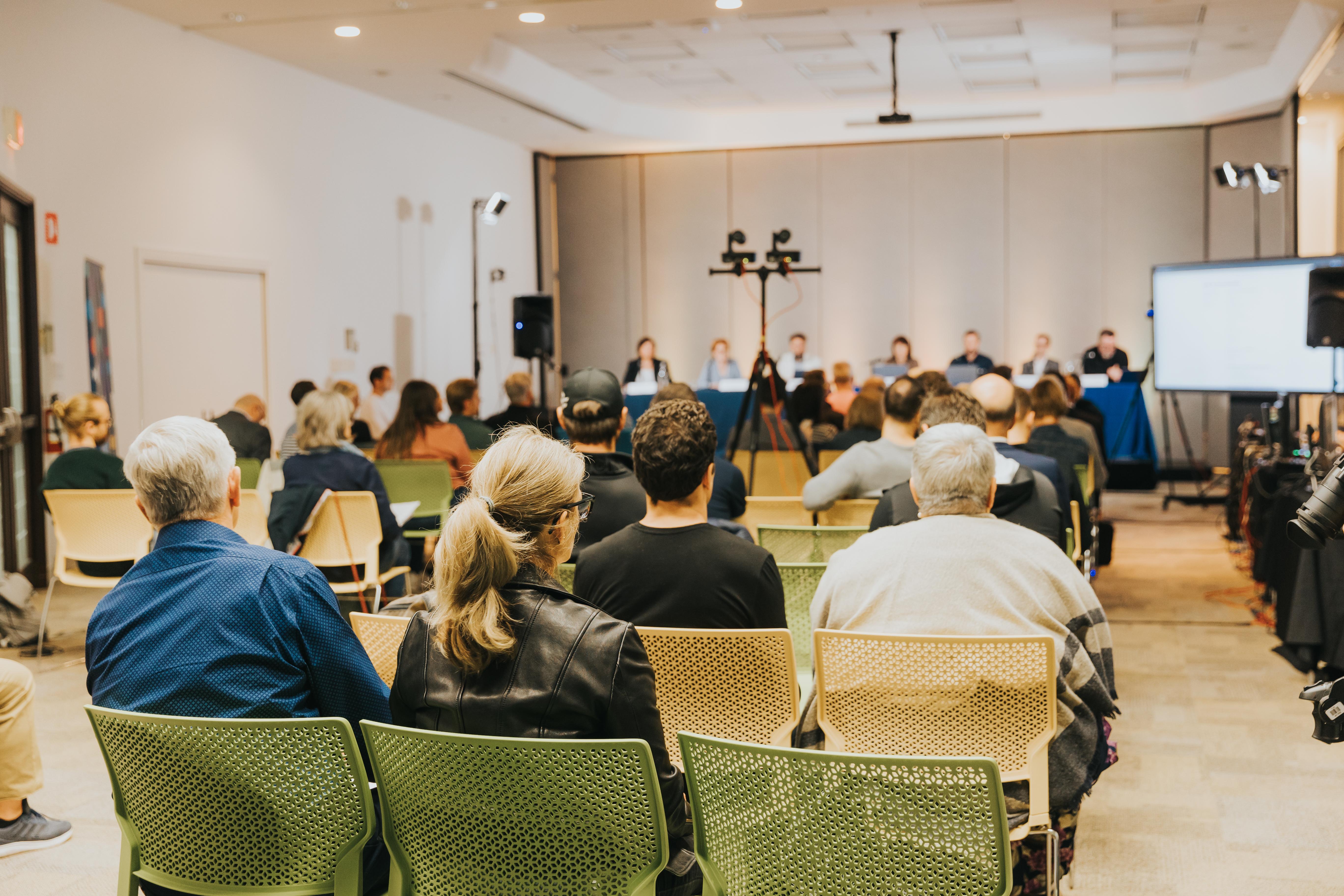 Séance de la consultation sur le Nordelec